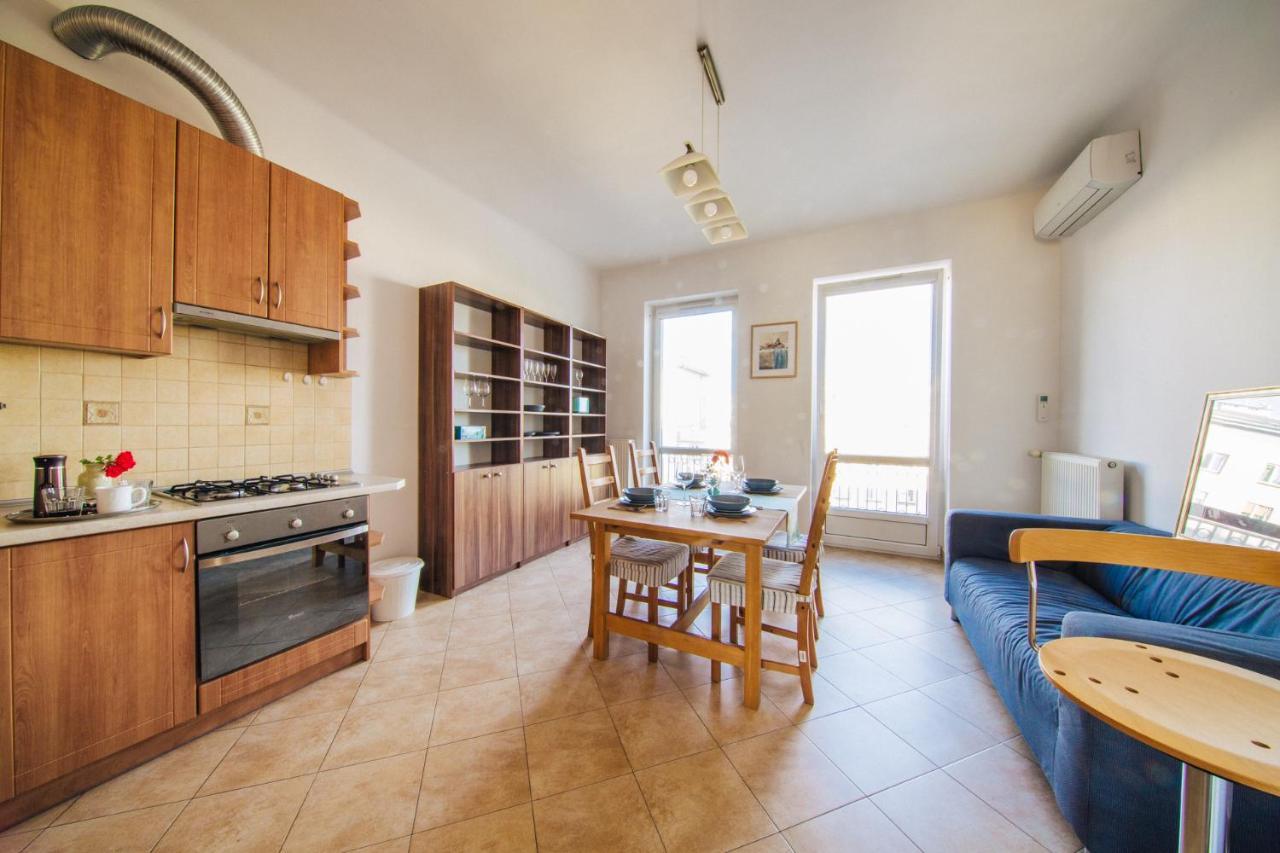 Apartment Metro Politechnika Варшава Екстер'єр фото